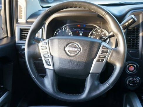 Used 2024 Nissan Titan SV w/ SV Convenience Package AWD/4WD image 13