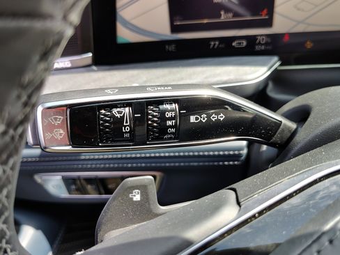 New 2025 Cadillac Escalade IQ Luxury 2 image 19