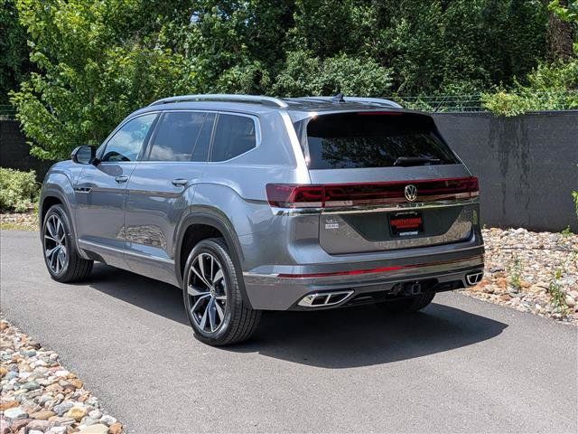 Certified 2025 Volkswagen Atlas SEL Premium R-Line AWD/4WD image 3
