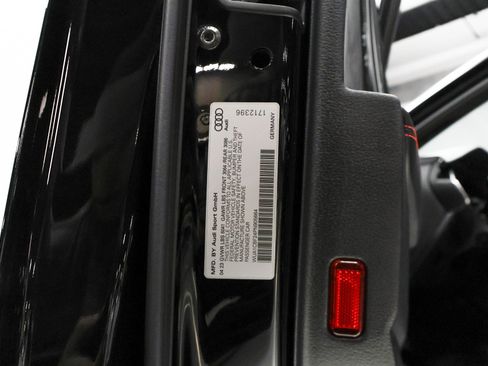 Used 2023 Audi RS 6 image 55