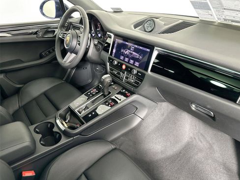 Used 2026 Porsche Macan Turbo AWD/4WD image 29