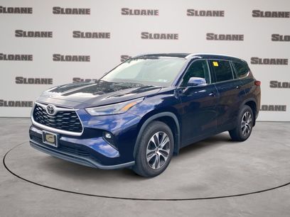 Used 2022 Toyota Highlander XLE
