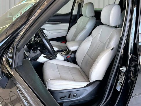 Used 2022 Kia Telluride EX w/ EX Premium Package AWD/4WD image 16