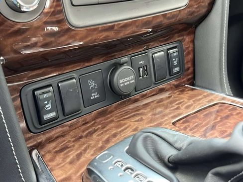Used 2018 Nissan Armada SL w/ Moonroof Package AWD/4WD image 27