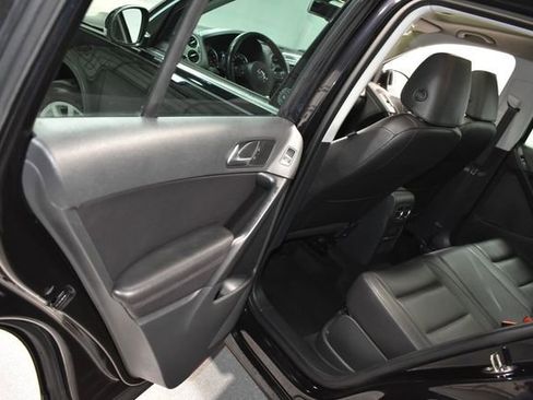 Used 2017 Volkswagen Tiguan Wolfsburg Edition AWD/4WD image 25