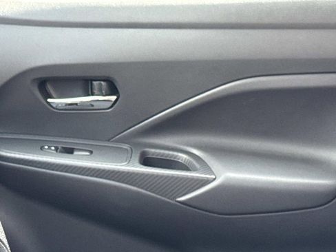 Used 2025 Nissan Versa SV image 20