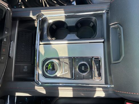 Used 2024 Ford Expedition Timberline image 19