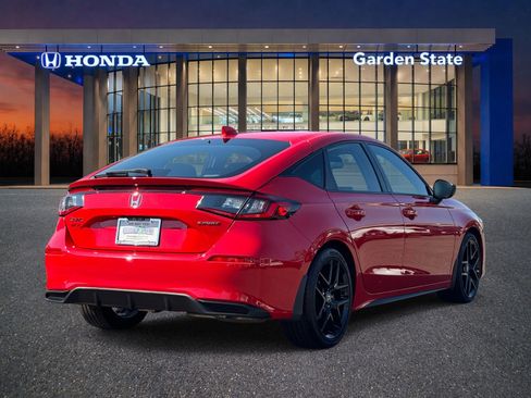 Certified 2024 Honda Civic Sport image 3