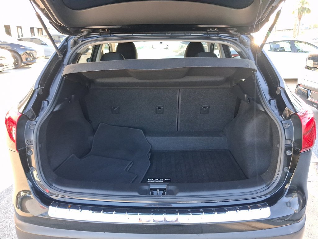 Used 2017 Nissan Rogue Sport S w/ S Appearance Package FWD image 12