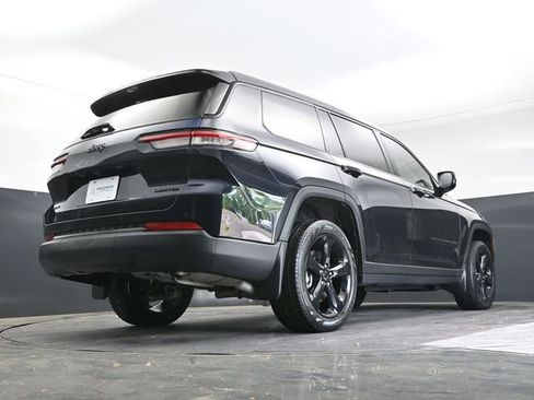 Used 2024 Jeep Grand Cherokee L Limited w/ Luxury Tech Group II AWD/4WD image 37