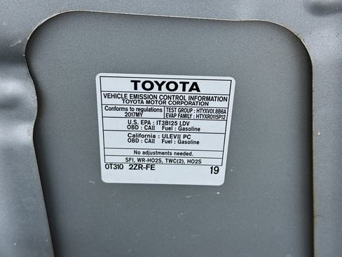 Used 2017 Toyota Corolla XLE w/ Carpet Mat Package (TMS) FWD image 20