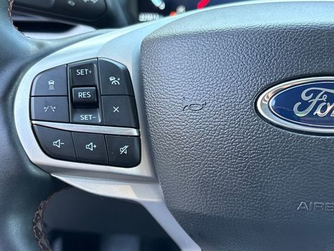 Certified 2025 Ford Explorer Active AWD/4WD image 34