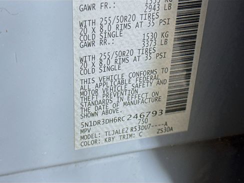 Used 2024 Nissan Pathfinder Platinum image 39