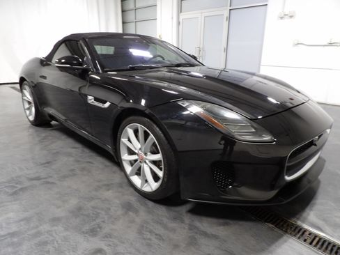Used 2020 Jaguar F-TYPE Convertible RWD image 8