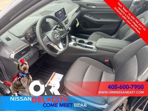 New 2025 Nissan Altima 2.5 SV image 13