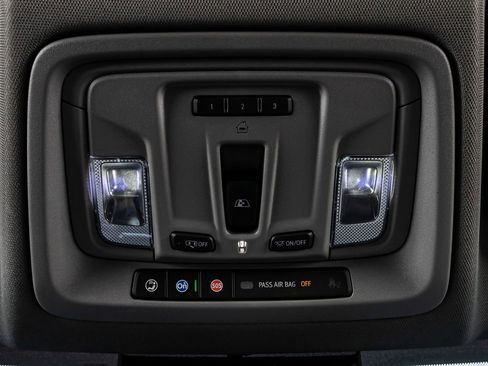 Used 2024 GMC Sierra 1500 SLT w/ SLT Premium Plus Package image 28