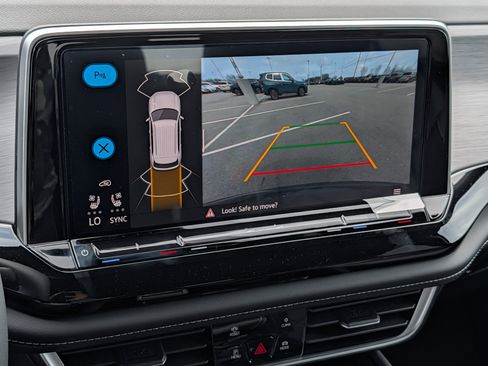 New 2026 Volkswagen Atlas Cross Sport SE AWD/4WD image 12