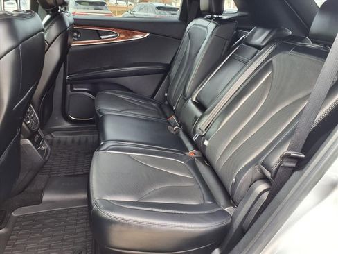 Used 2020 Lincoln Nautilus Reserve w/ Equipment Group 201A image 24