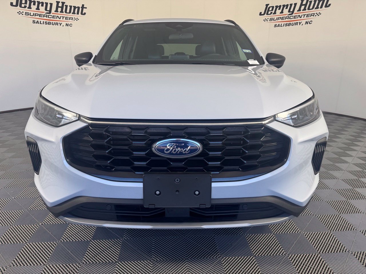 Used 2025 Ford Escape ST-Line FWD image 5