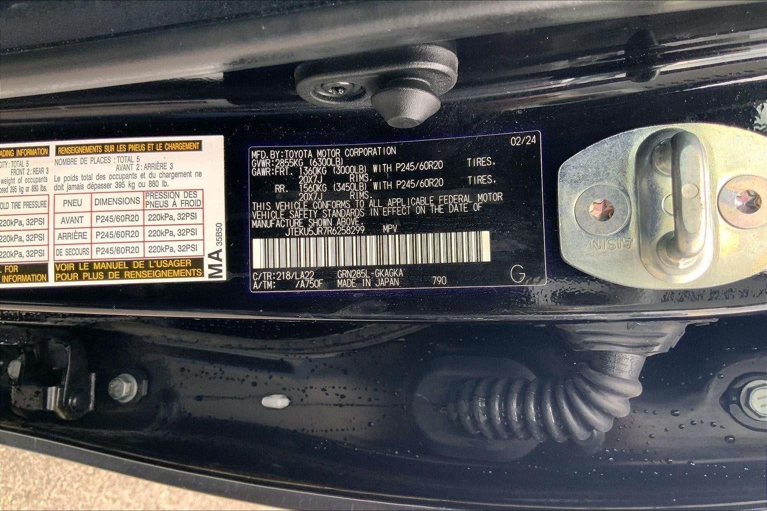 Used 2024 Toyota 4Runner Limited AWD/4WD image 30