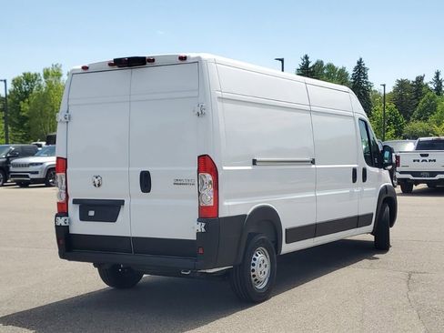 Used 2026 RAM ProMaster 2500 w/ Convenience Group FWD image 2