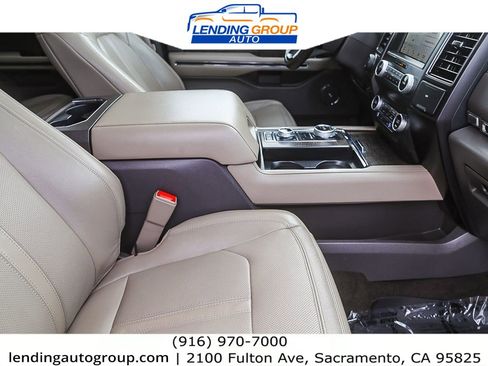 Used 2019 Ford Expedition Limited w/ Special Edition Package image 16