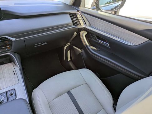 Certified 2024 MAZDA CX-90 3.3 Turbo w/ Preferred Plus AWD/4WD image 22