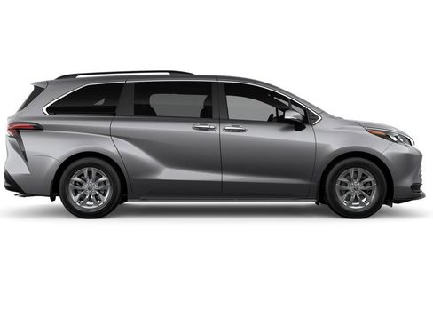 New 2026 Toyota Sienna XLE FWD image 12