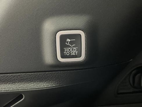 New 2026 Jeep Grand Cherokee Limited w/ Luxury Tech Group II image 16