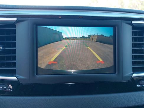 Used 2023 Chrysler Voyager LX FWD image 19