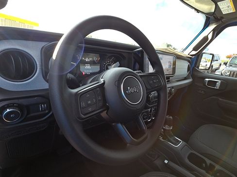 New 2026 Jeep Wrangler Unlimited Sport image 9