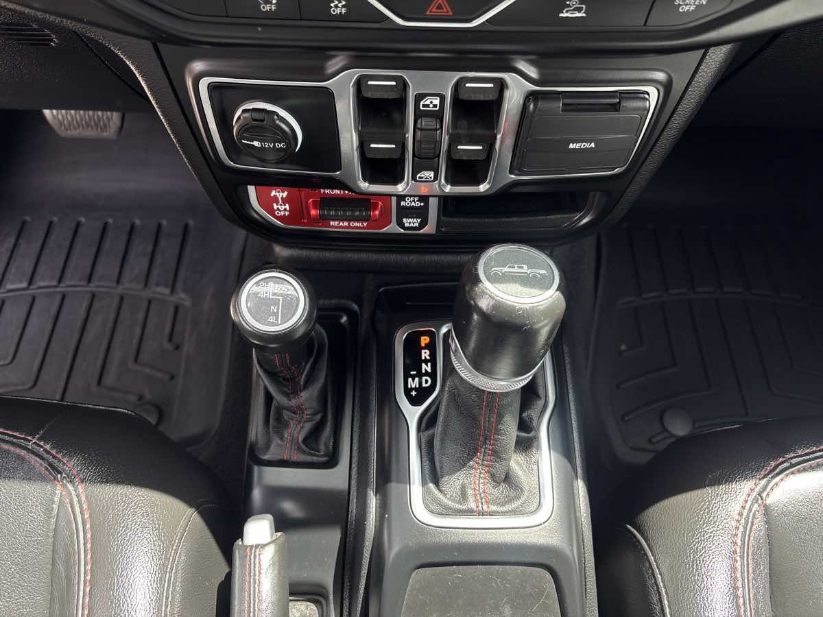 Used 2021 Jeep Gladiator Rubicon AWD/4WD image 31