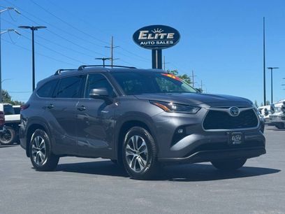 Used 2021 Toyota Highlander XLE
