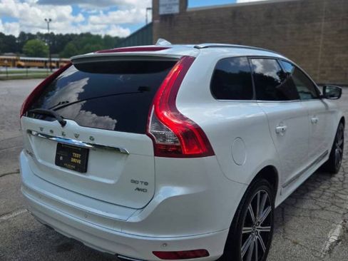 Used 2016 Volvo XC60 T6 AWD/4WD image 7
