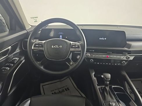Used 2024 Kia Telluride LX image 7