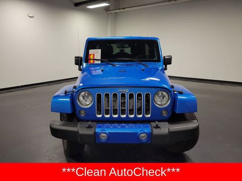 Used 2016 Jeep Wrangler Unlimited Sahara w/ Connectivity Group image 2