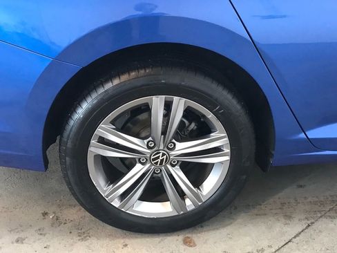 Used 2024 Volkswagen Jetta SE image 43