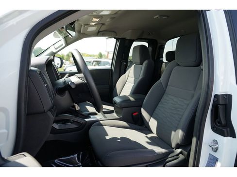 Used 2024 Nissan Frontier S w/ S Utility Package image 12