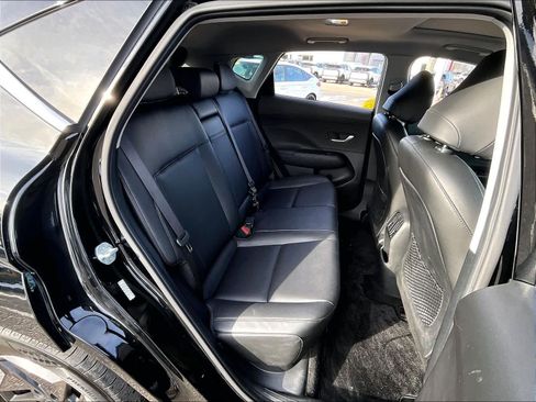 Used 2024 Hyundai Kona Limited image 16