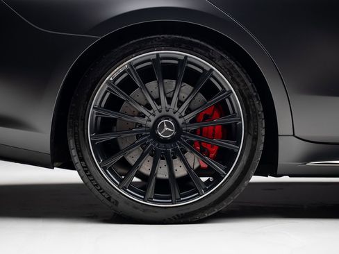 Used 2024 Mercedes-Benz S 63 AMG S image 41