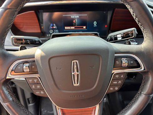 Certified 2023 Lincoln Navigator Reserve AWD/4WD image 16
