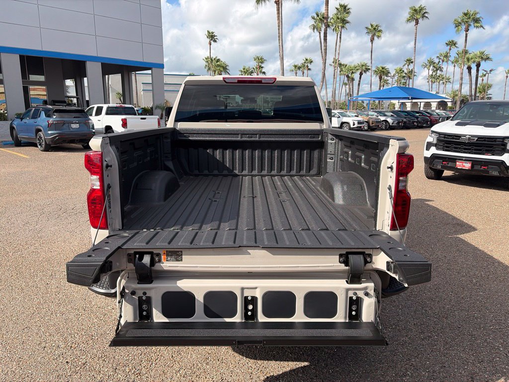New 2026 Chevrolet Silverado 2500 Custom w/ Custom Value Package AWD/4WD image 6