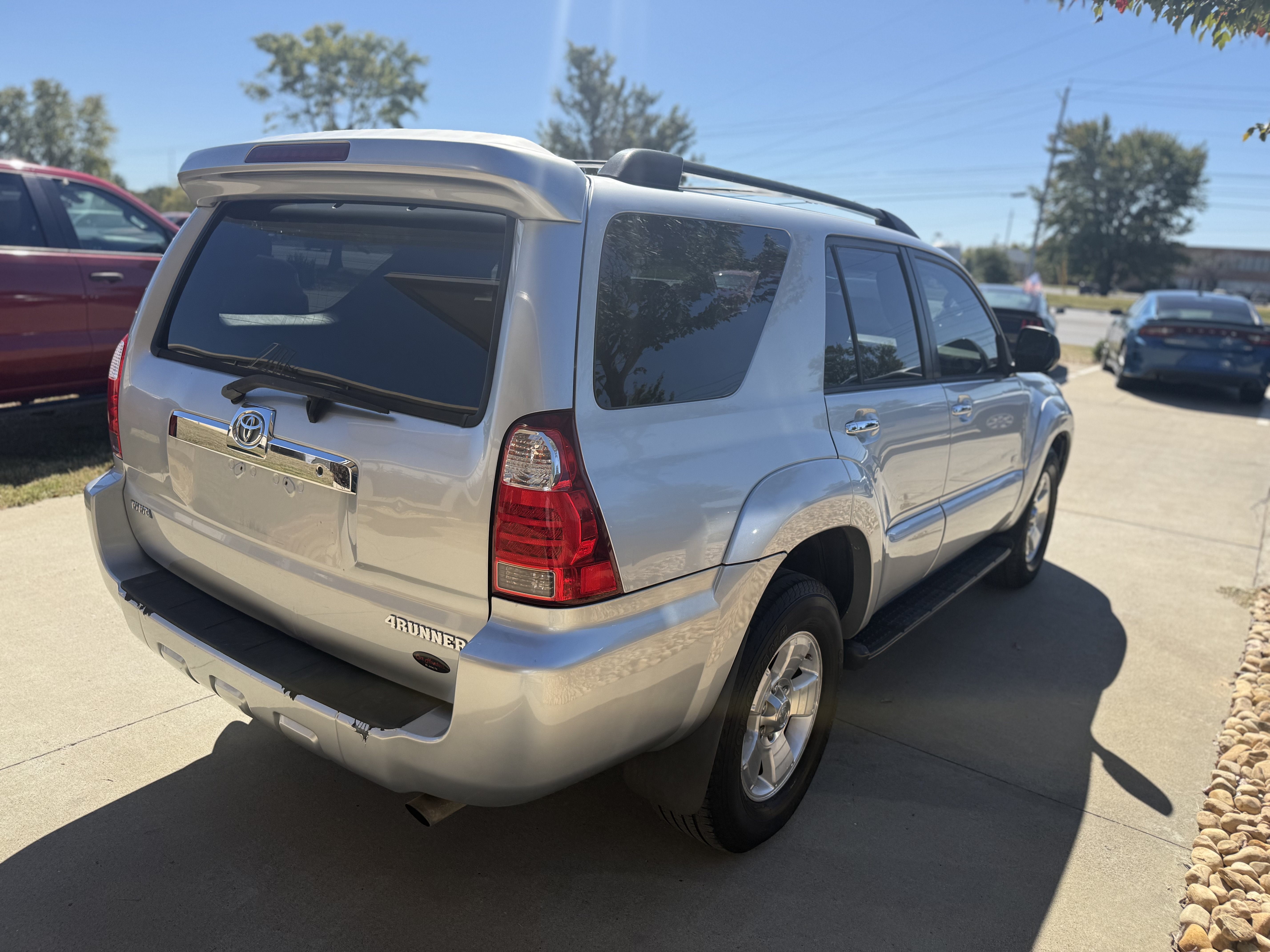 Used 2006 Toyota 4Runner SR5 RWD image 6