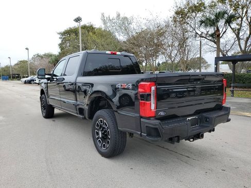 Used 2025 Ford F250 Platinum AWD/4WD image 3