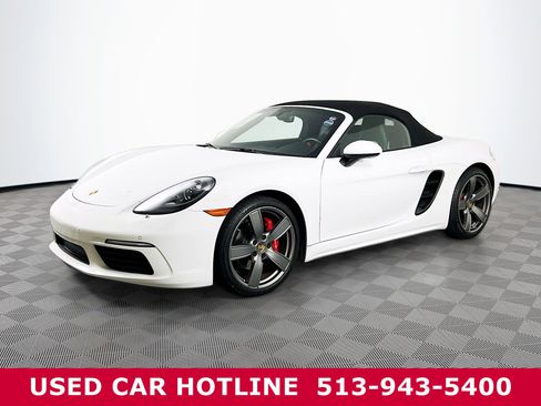 Used 2018 Porsche 718 Boxster S image 2