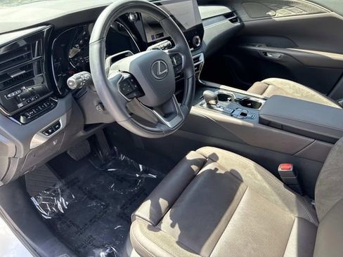 Certified 2025 Lexus RX 350 AWD w/ Convenience Package image 21