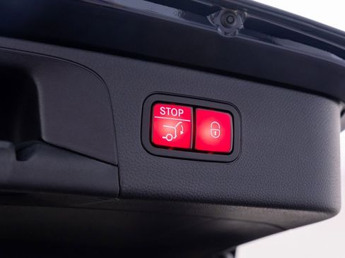 Used 2022 Mercedes-Benz GLC 300 4MATIC image 32