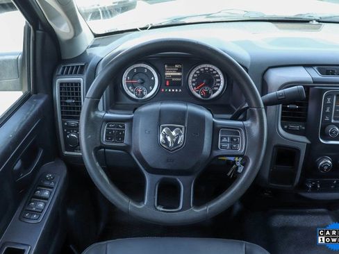 Used 2016 RAM 5500 Tradesman w/ Chrome Appearance Group RWD image 19