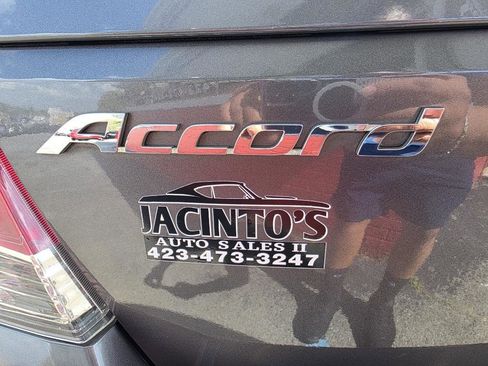 Used 2010 Honda Accord EX-L image 7