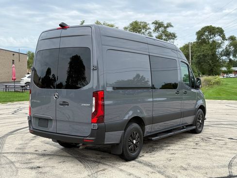 Used 2023 Mercedes-Benz Sprinter 2500 image 3